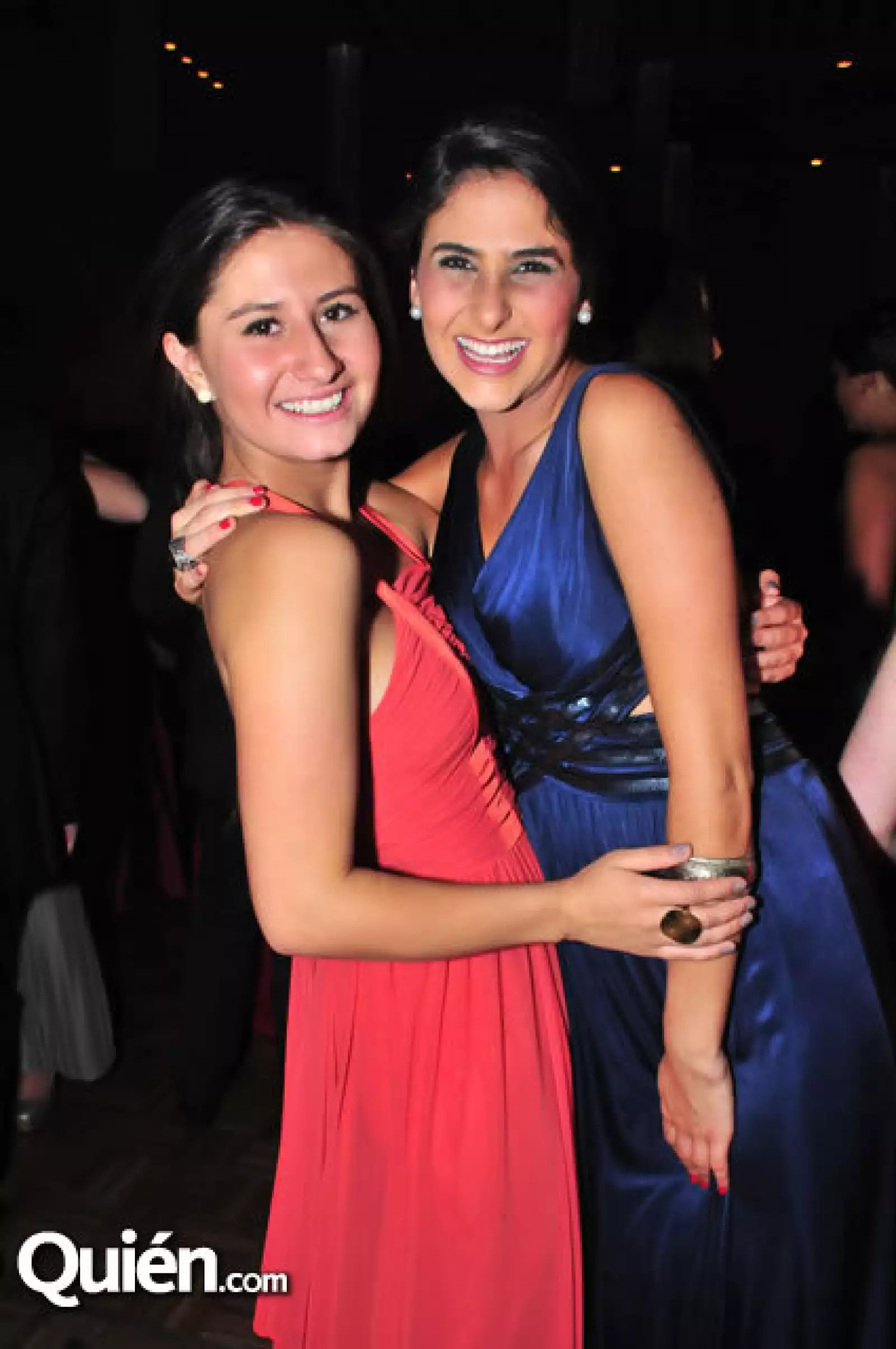 Ana Fernández,Alejandra Ostos