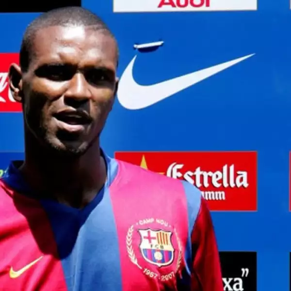 Eric Abidal es presentado ante el Barcelona