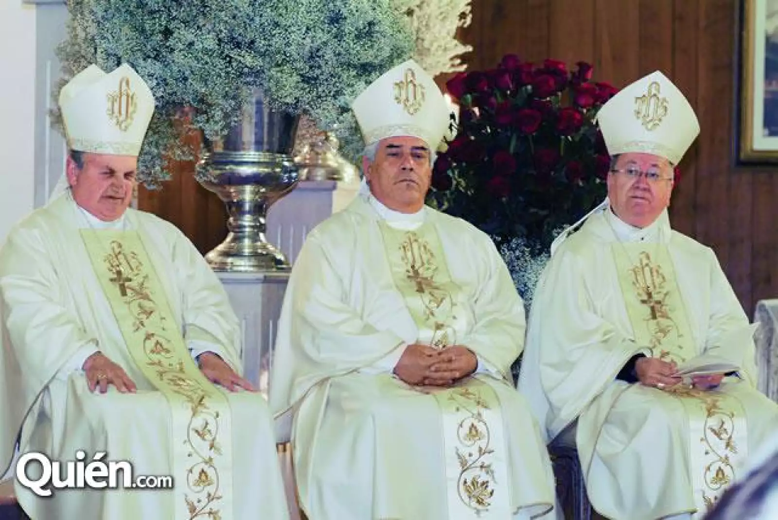 Un trío Divino. En la foto: Monseñor Onésimo Cepeda,Rafael Romo Muñoz,arzobispo de Baja California y el obispo Abelardo Alcántara