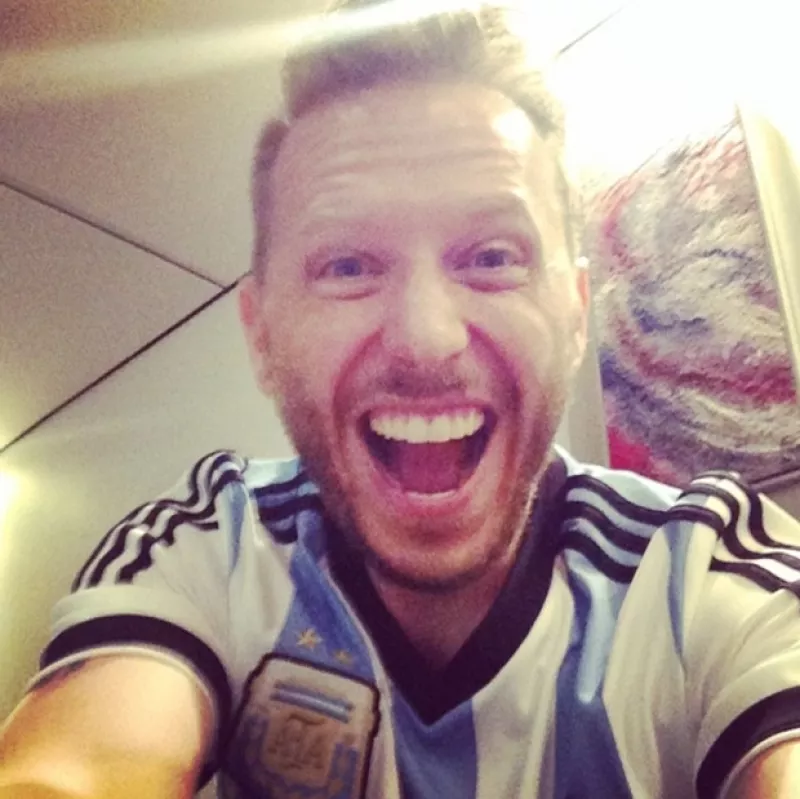 El equipo triunfó en cuartos de final, avanzando a la siguiente fase del Mundial. Fueron varios famosos los que apoyaron desde las redes sociales al equipo sudamericano.