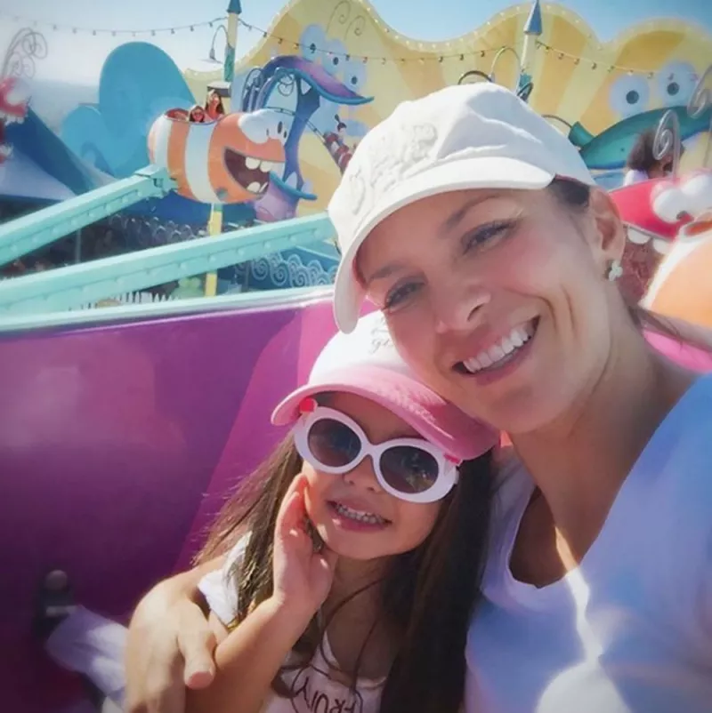 Alessandra Rosaldo y Aitana Derbez