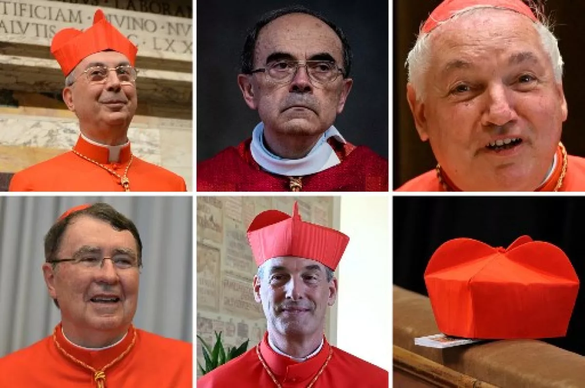 Esta combinación de imágenes de archivo creadas el 22 de abril de 2025 muestra a los cardenales franceses que serán llamados en un cónclave para elegir al sucesor del difunto Papa Francisco, (LtoR) Dominique Mamberti el 14 de febrero de 2015, Philippe Barbarin el 28 de junio de 2020, Jean-Marc Aveline el 27 de agosto de 2022, Christophe Pierre y Francois-Xavier Bustillo el 30 de septiembre de 2023 y una gorra de cardenales. La muerte del Papa Francisco el 21 de abril desencadenó un período de luto en la Iglesia Católica, pero también inició la carrera por su sucesor. Ciento treinta y cinco cardenales electores, todos menores de 80 años, serán convocados en un cónclave para elegir al sucesor del Papa Francisco. Entre ellos hay cinco franceses, uno más que en el cónclave de 2013.