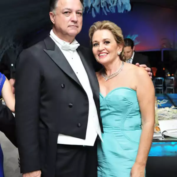 Oscar Martín del Campo,Marcela Navarro de Martín del Campo