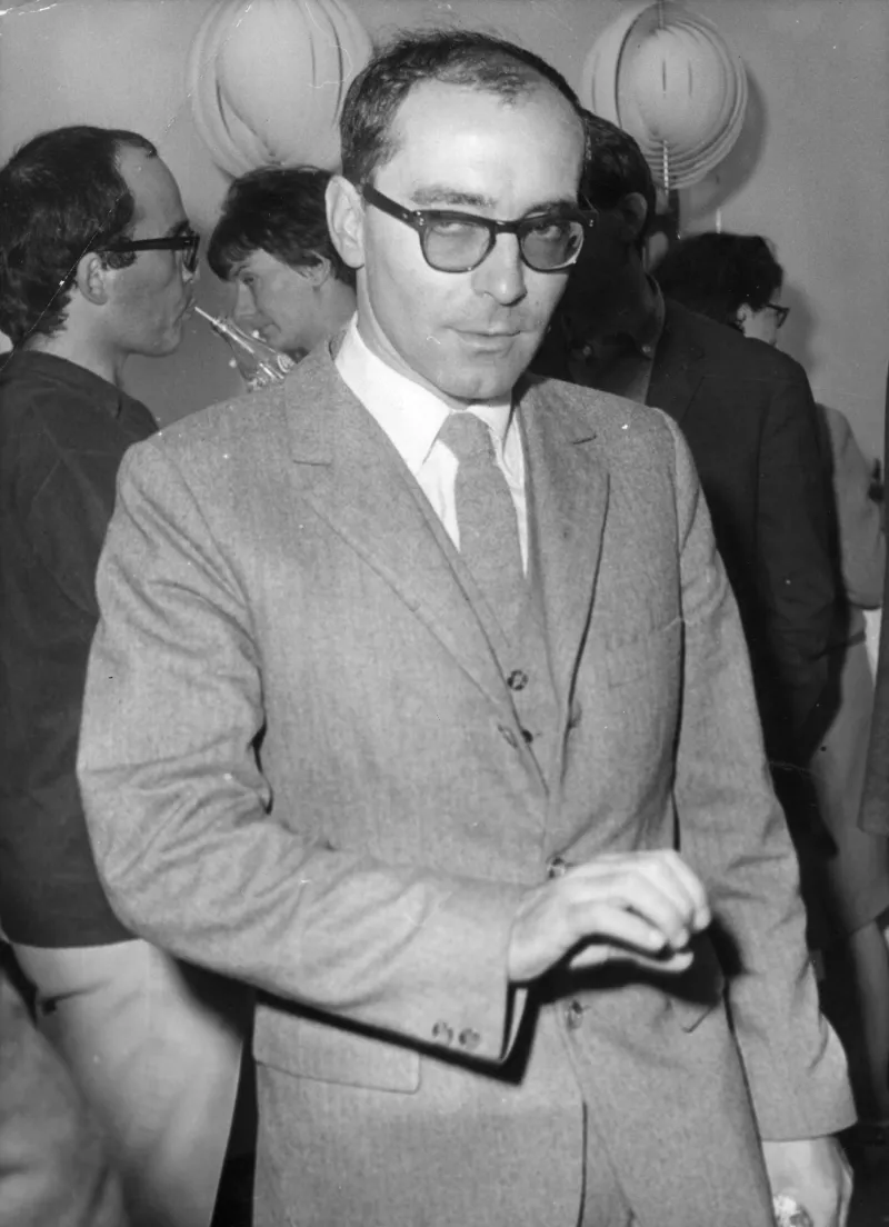  Jean-Luc Godard, director de cine francés.