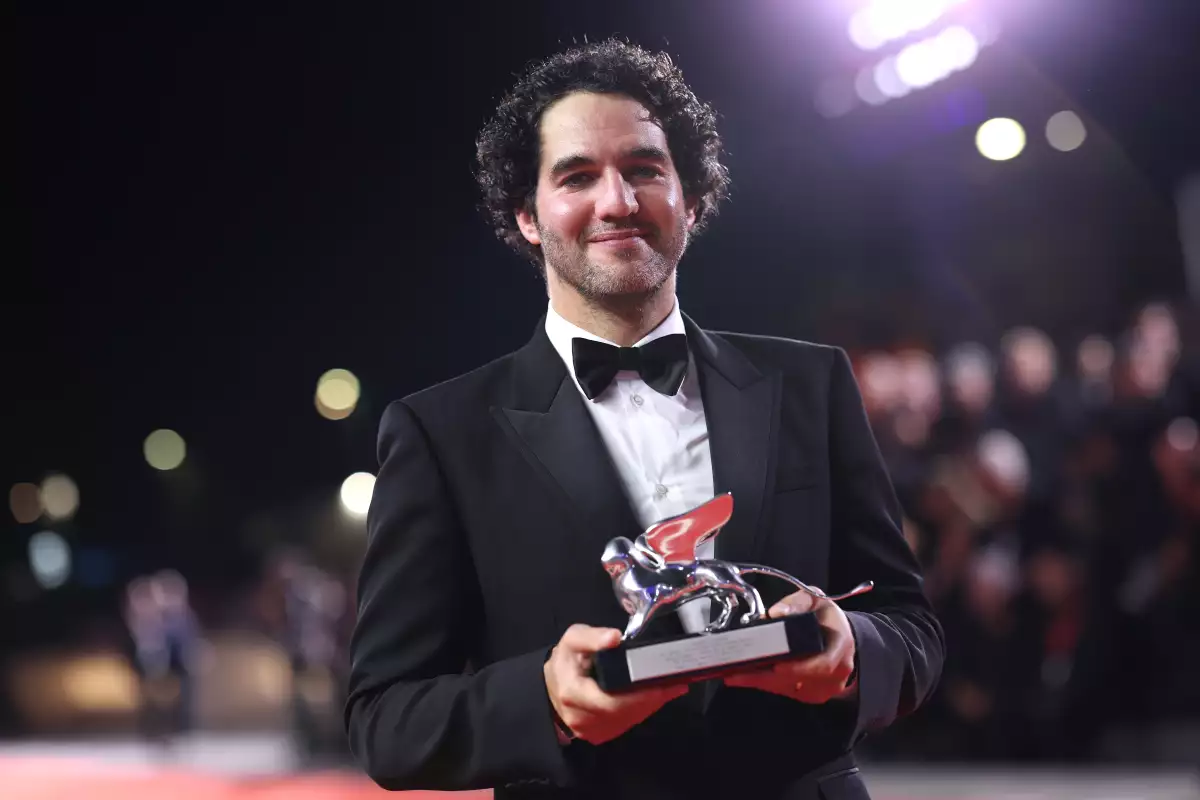 Benny-Safdie-Mario-Bros