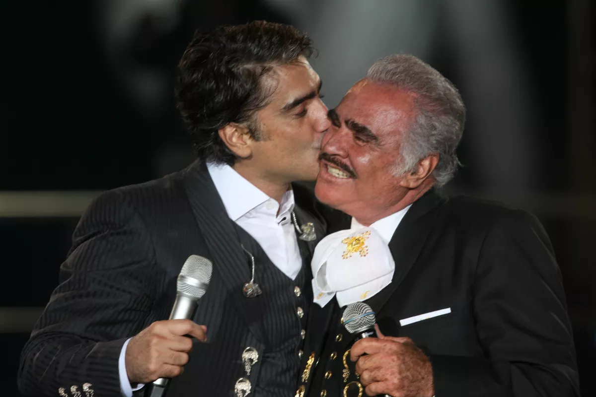Alejandro y Vicente Fernández