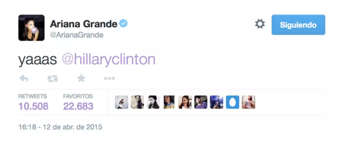 Así expresó Ariana Grande su simpatía por Hillary para la presidencia.