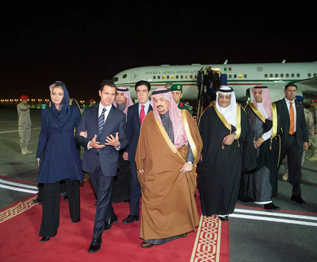 La primera visita del presidente y su esposa fue Arabia Saudita.