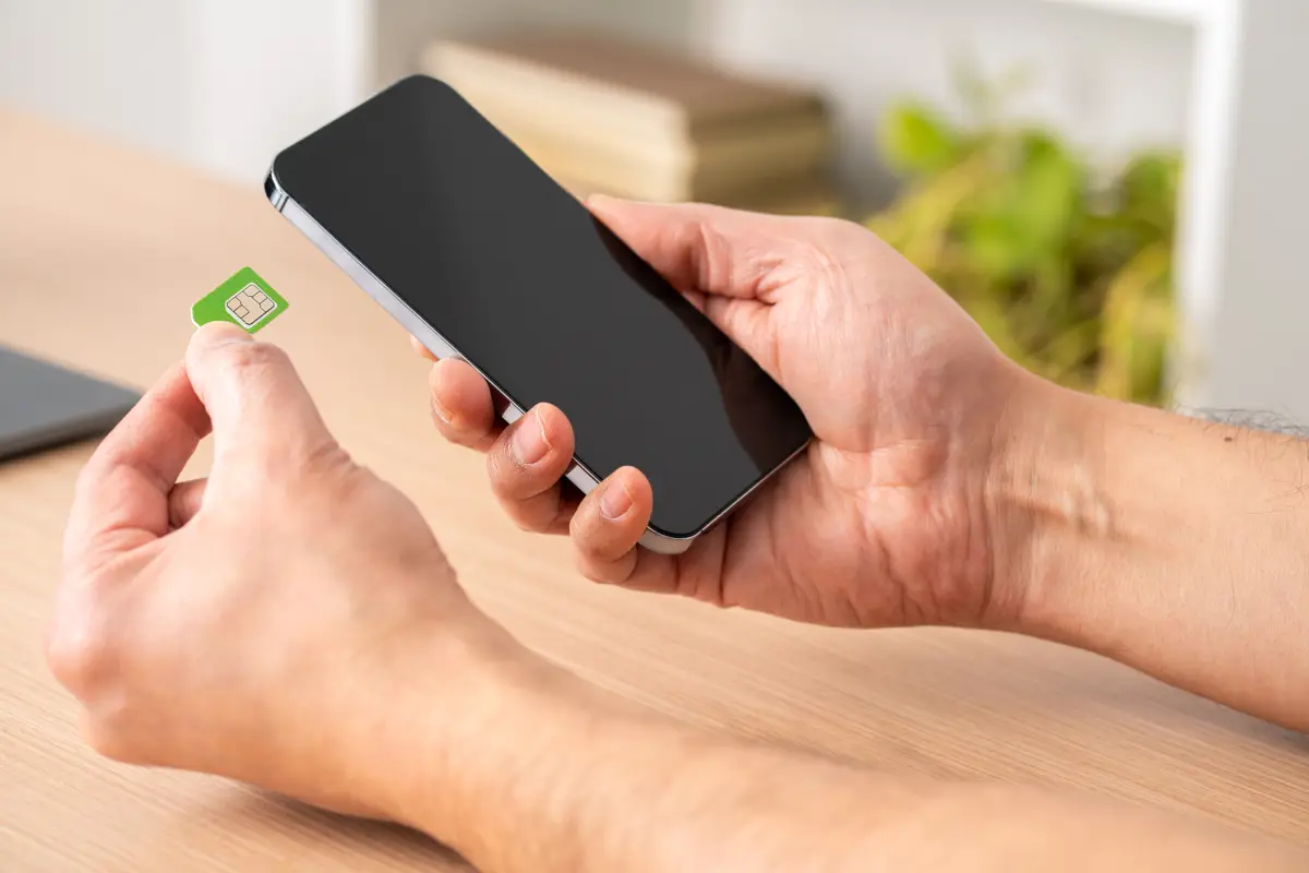 CFE Telecom dará SIM y eSIM gratis 