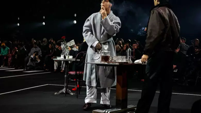 El desfile de Willy Chavarría en París Fashion Week brilló con talento latino: Santos Bravos, Mon Laferte, Lunay y El Malilla