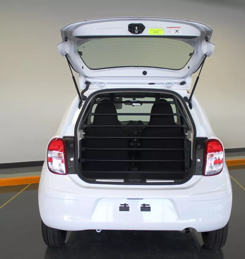 Nissan March cargo.jpg