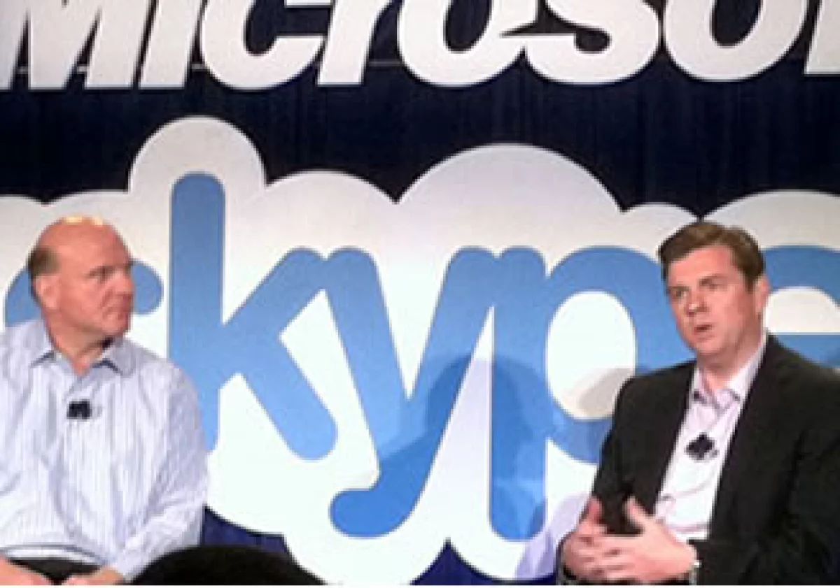 Ballmer (izq.) espera que Skype se convierta en el equivalente a FaceTime de Apple. (Foto: Fortune)