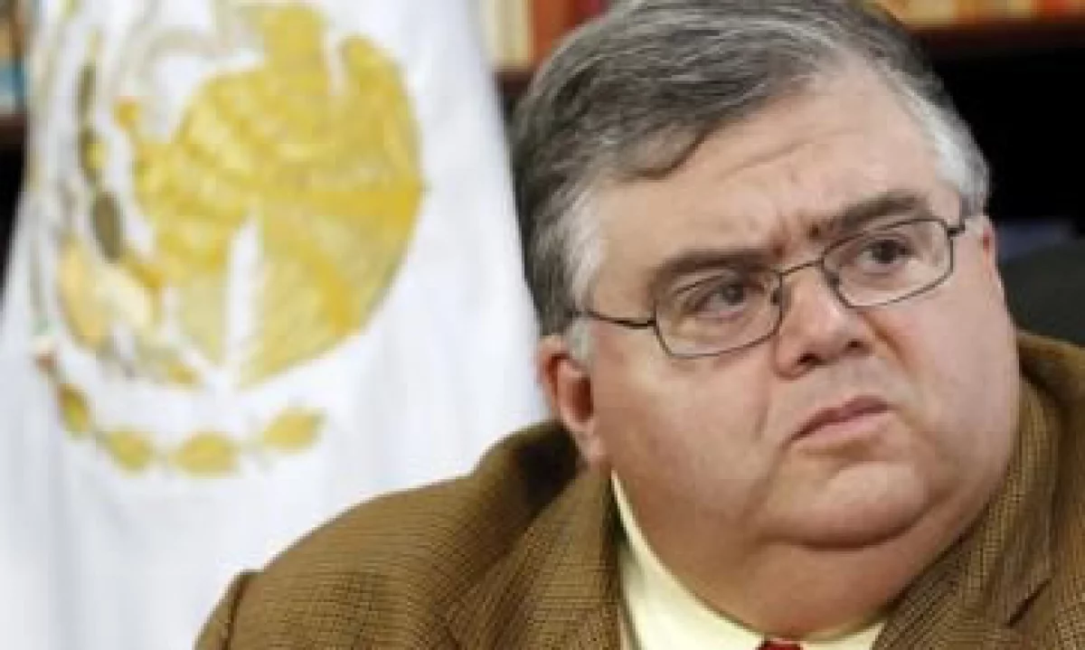 Agustín Carstens afirmó que no hay otra alternativa para Grecia que el