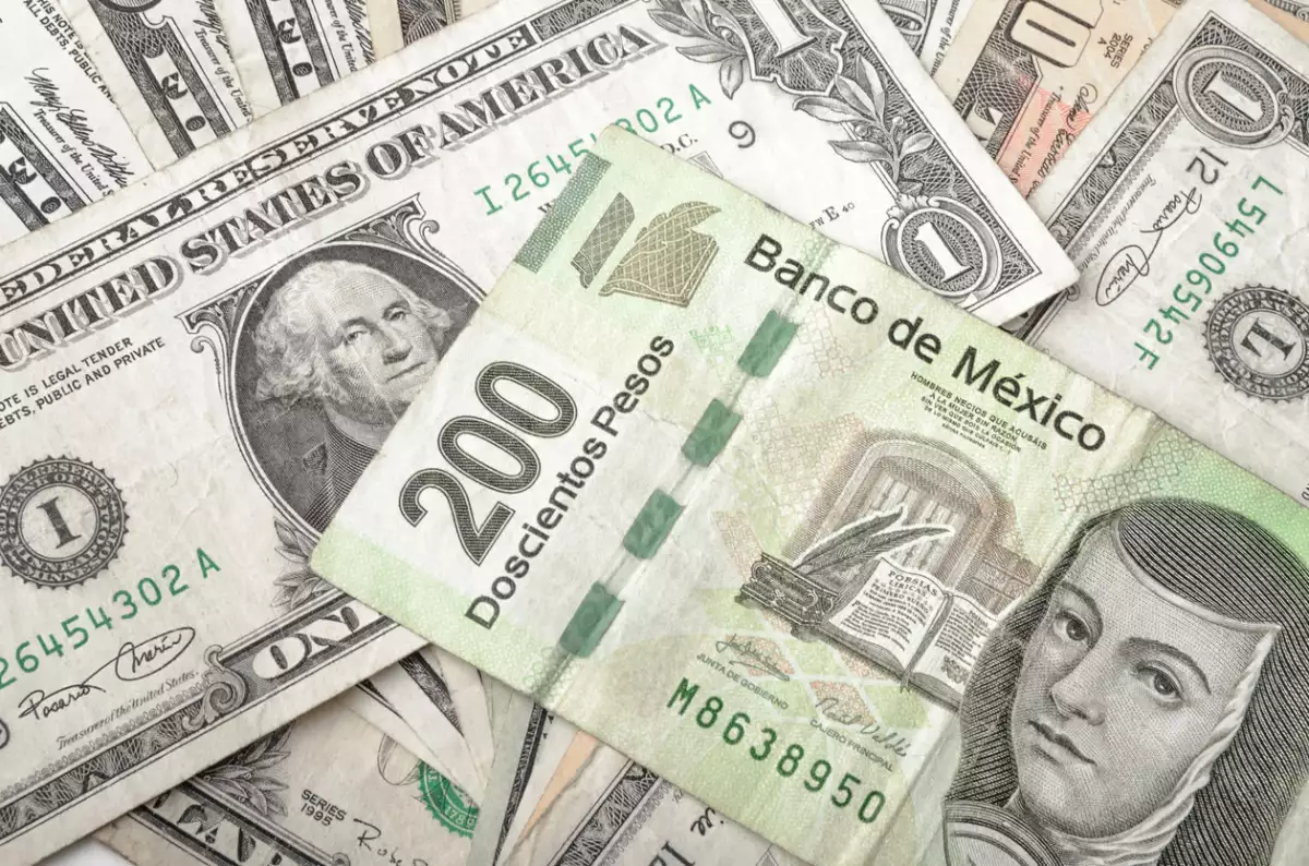 181010 tipo de cambio peso is agcuesta.jpg