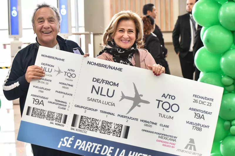 Pasajeros de Mexicana de Aviación.