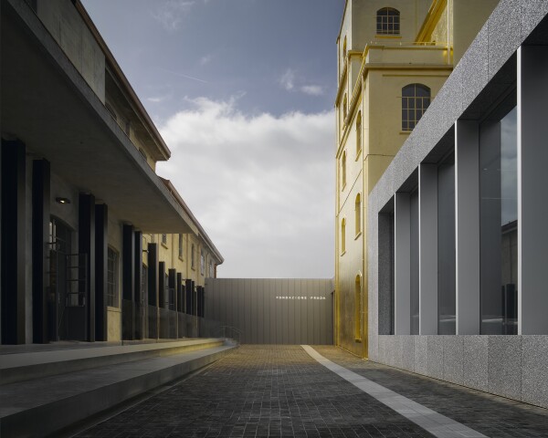 Fondazione Prada Milano 2.jpg