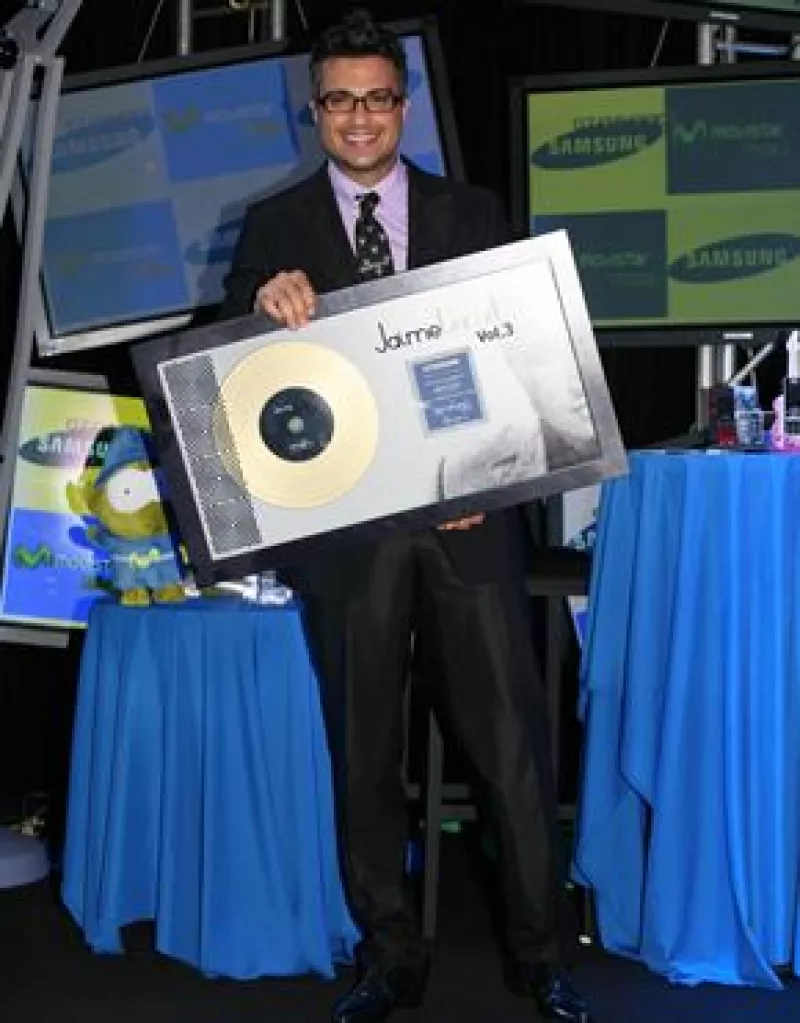 Será uno de los responsables y protagonistas de la adaptación para el musical "Nine".