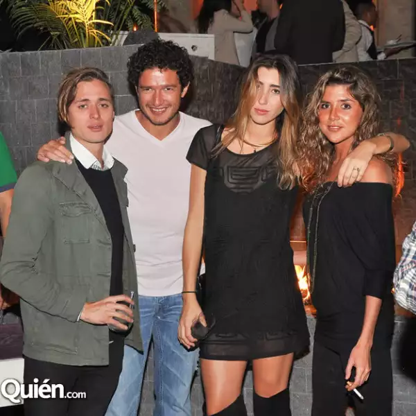 Alexander Anderson,Chloe Amutio y Lorena Carrera