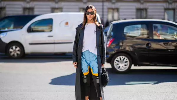 Street Style : Paris Fashion Week Womenswear Spring/Summer 2019 : Day Three