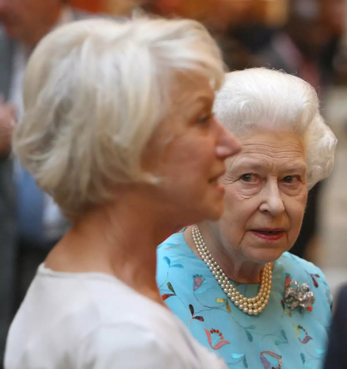 La Reina Isabel II y la actriz Helen Mirren juntas