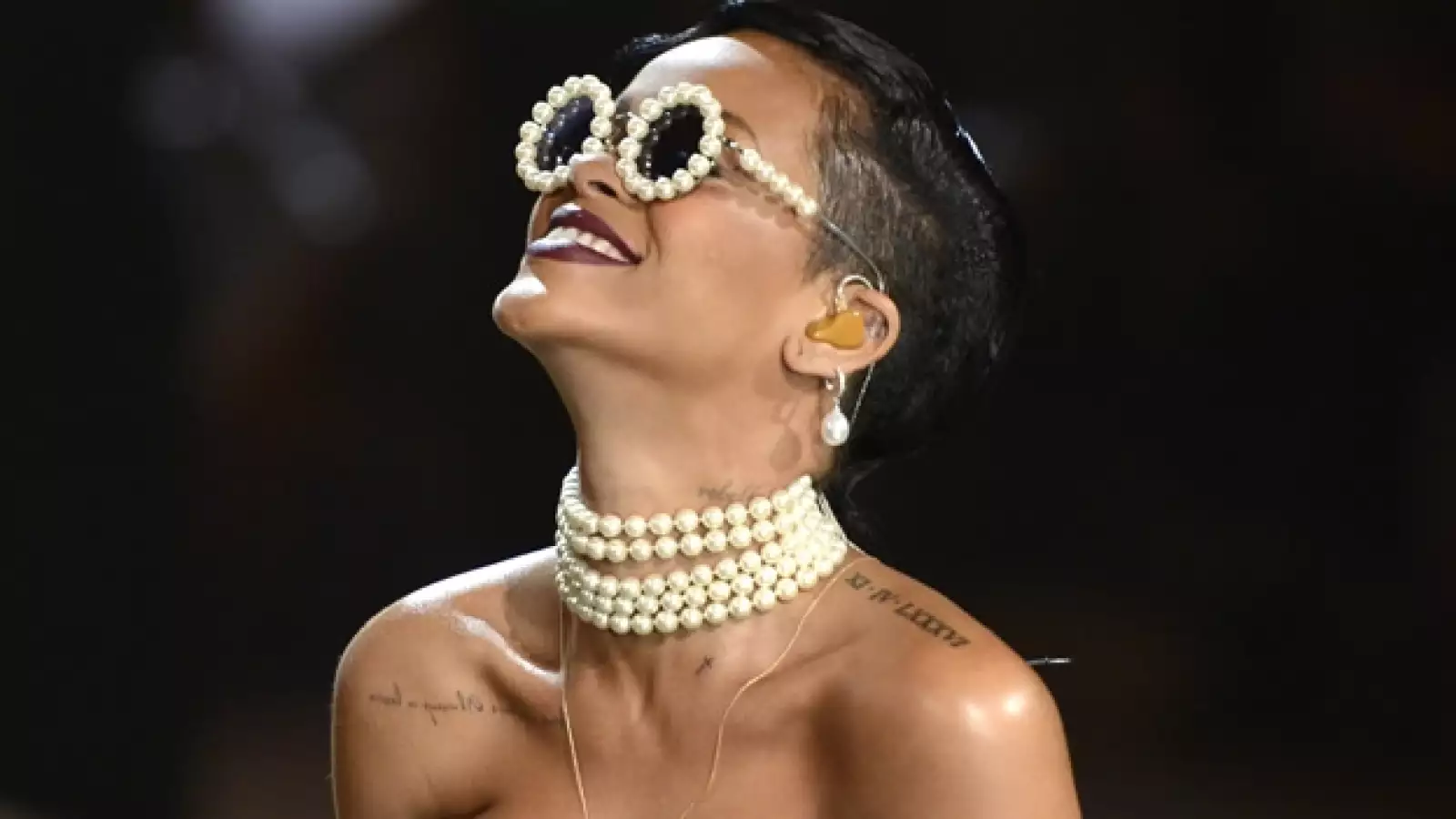 rihanna_dos
