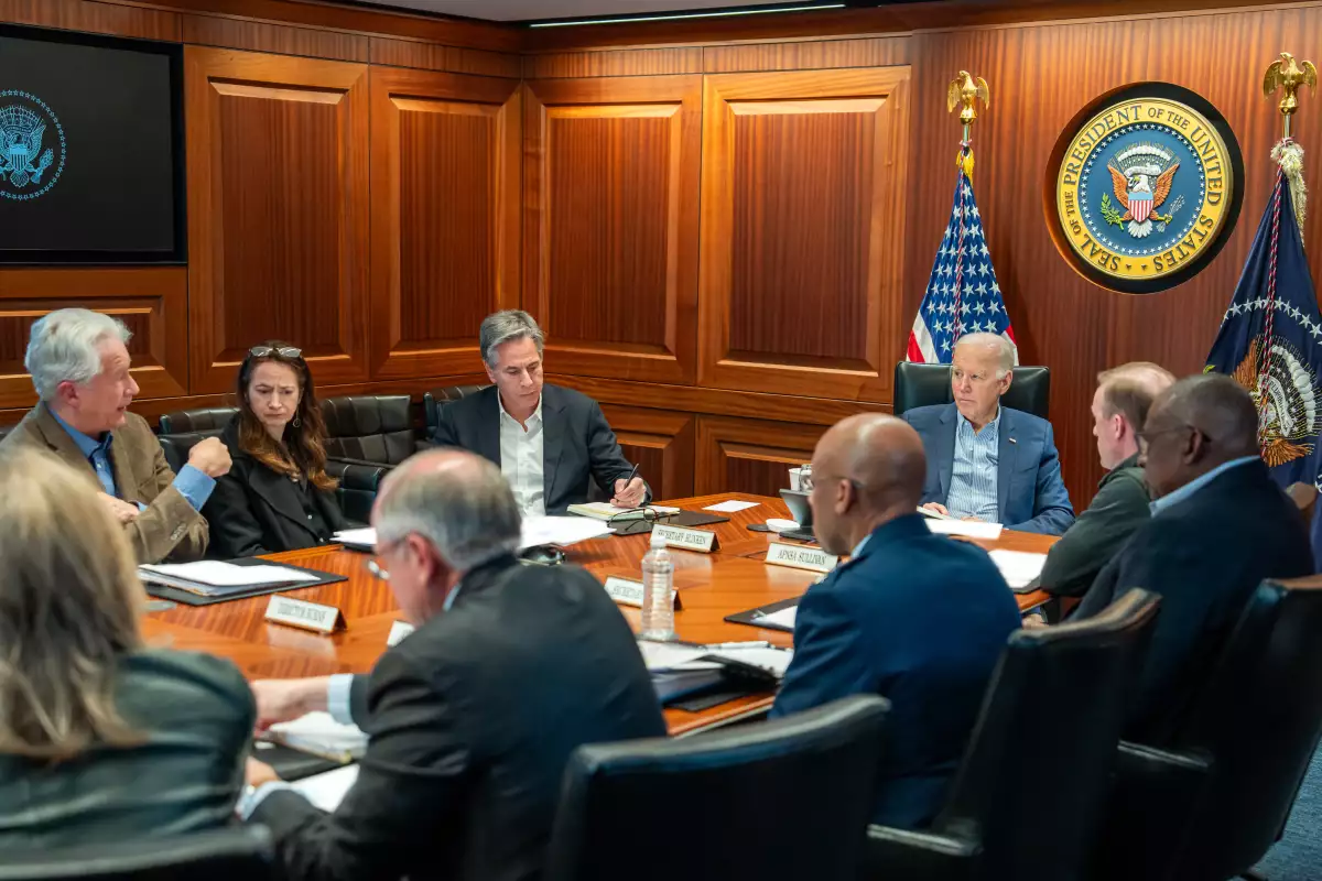 Reunión de Biden con su euqipo