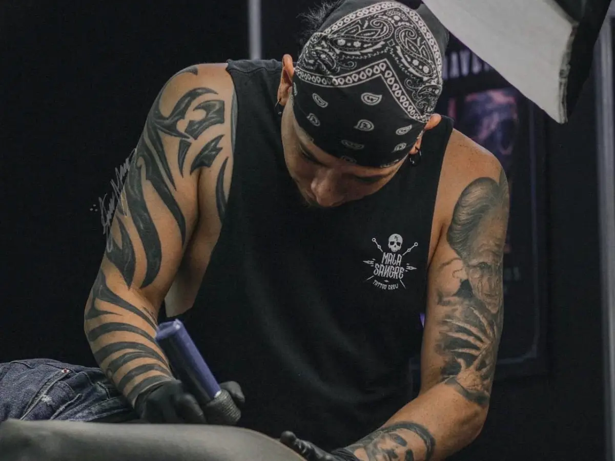 "¿Esto es todo lo que quiero hacer?" Cómo un burócrata pasó a ser tatuador
