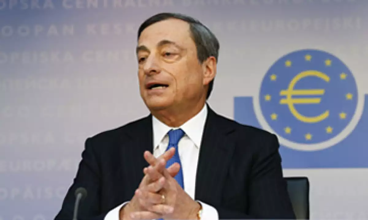 La entidad presidida por Mario Draghi bajó en junio la tasa de referencia a 0.15%. (Foto: Reuters)