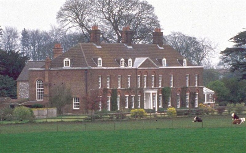 La residencia Anmer Hall fue obsequiada por la reina a la pareja Real.