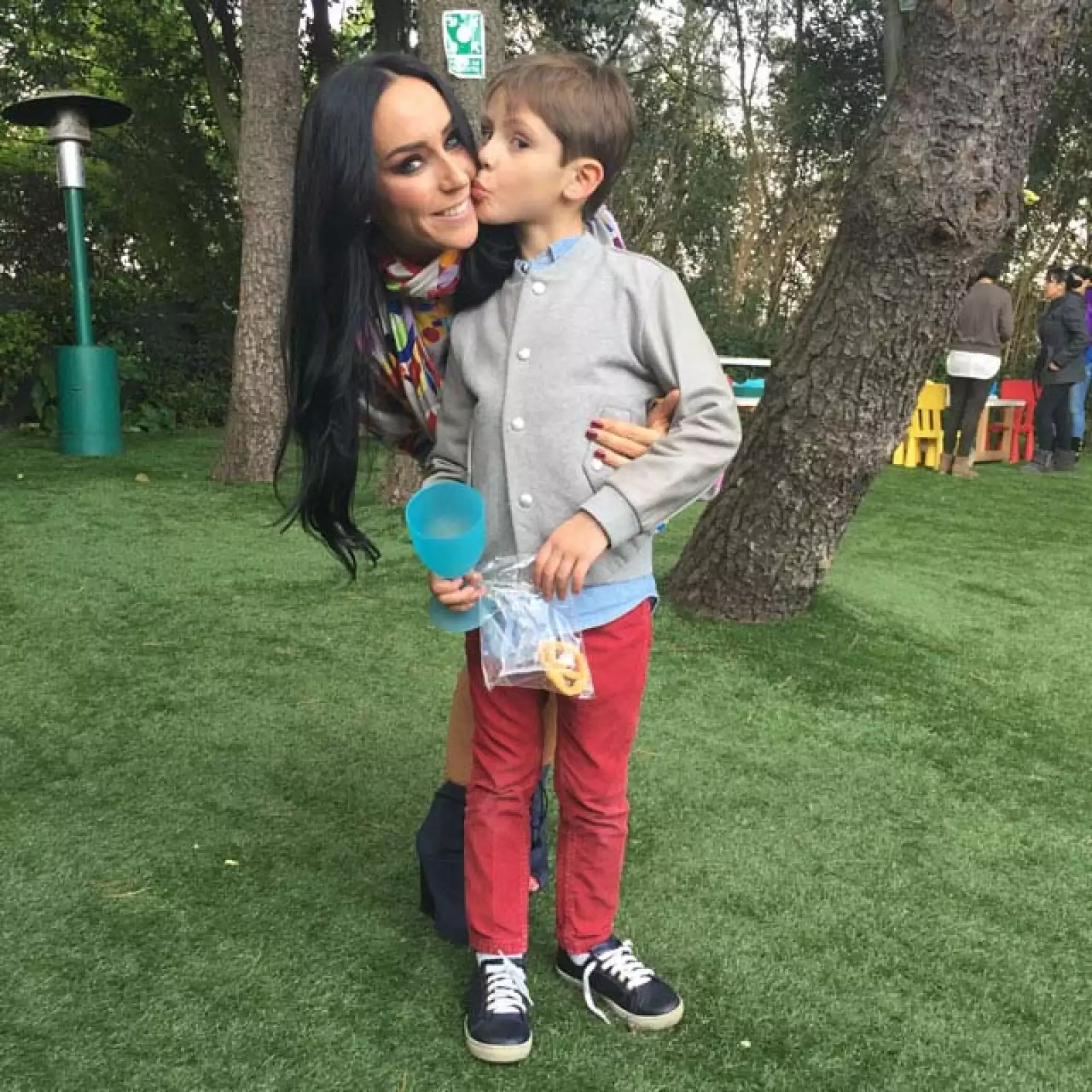 “Hoy fue un día especial para mí, no hay como intentar hacer todo para sacarle una sonrisa a los hijos y crearles momentos únicos e inolvidables”, escribió Inés sobre la fiesta.