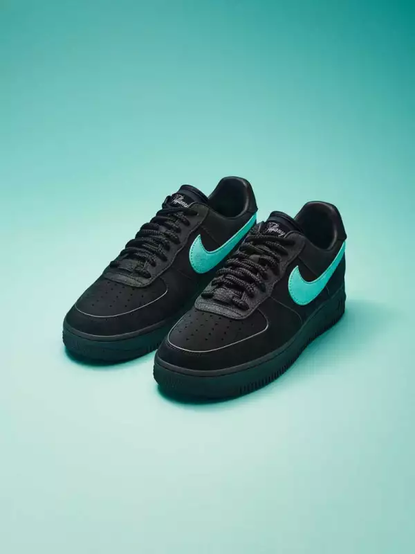 Tiffany & Co. y Nike presentan imágenes oficiales de su colaboración.