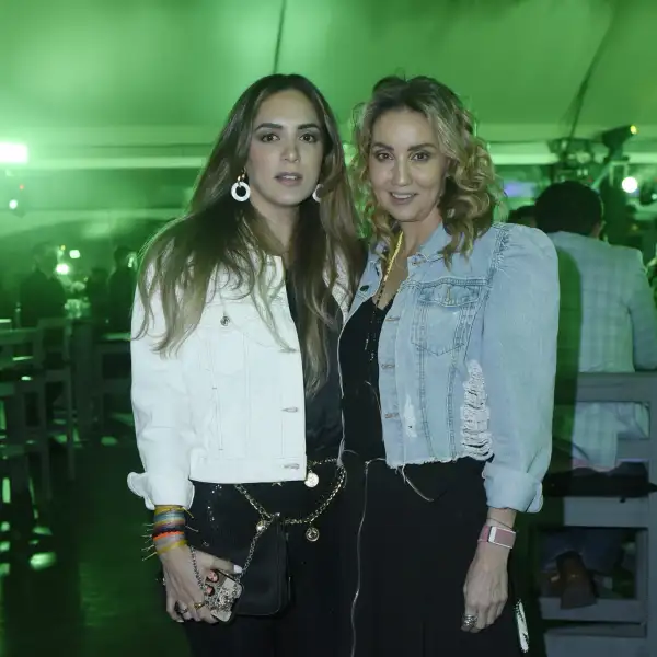 Gisela Muñoz y Rocío Lara.JPG