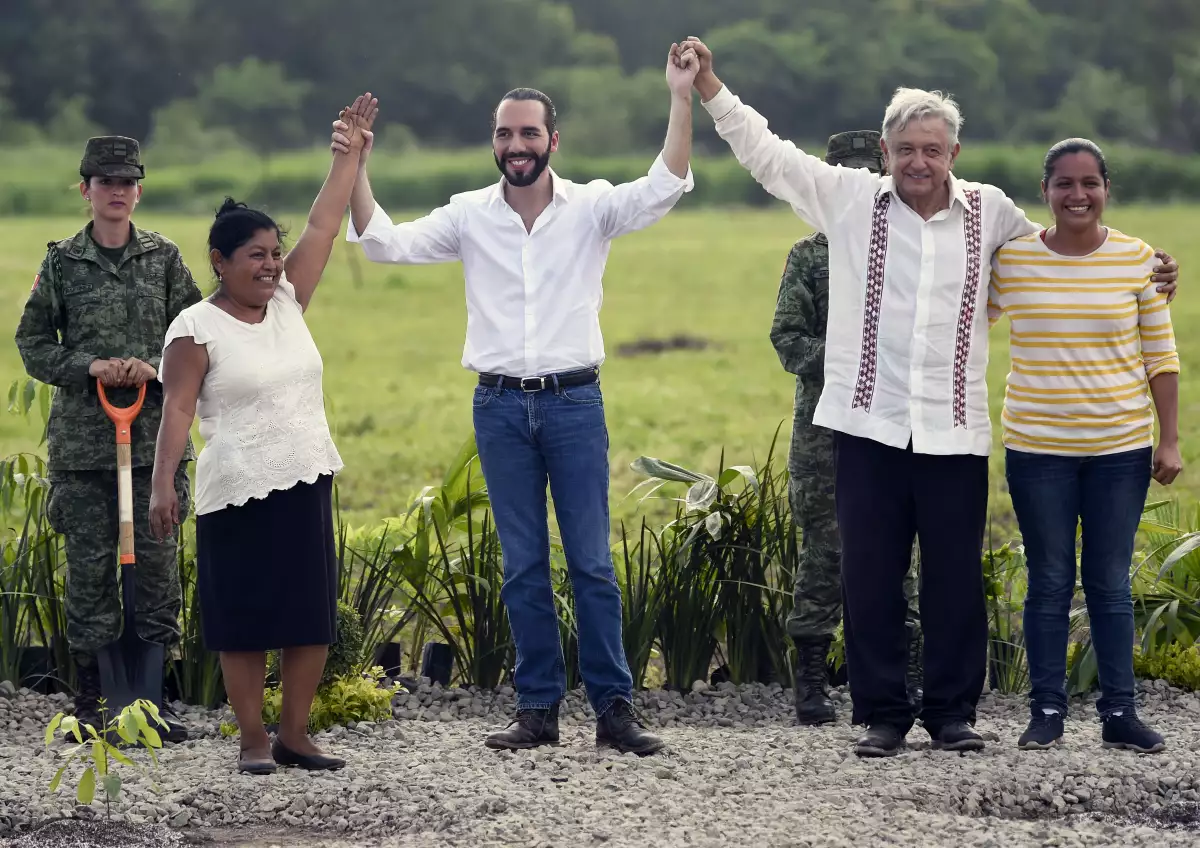 MEXICO-EL SALVADOR-MIGRATION-LOPEZ-OBRADOR-BUKELE