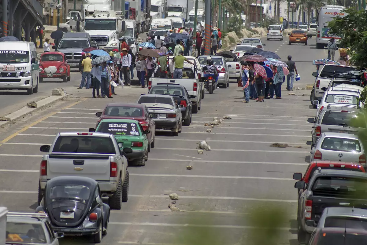 La CNTE planea abrir este viernes 8 de julio los accesos carreteros.