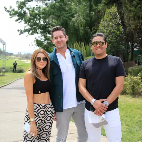 Helena Rodríguez, Chad Dee y Ramon Cuevas 