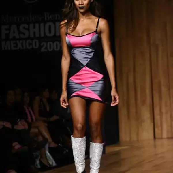 MF Pasarela Cesar Arellanes