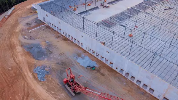 Las Fibras enfrentan un 2025 de retos económicos y políticos en medio de aranceles