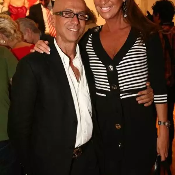 Óscar Román,Celia Sitton