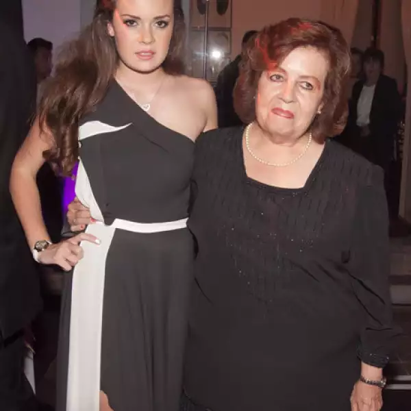 Regina Richter,Alma Richter