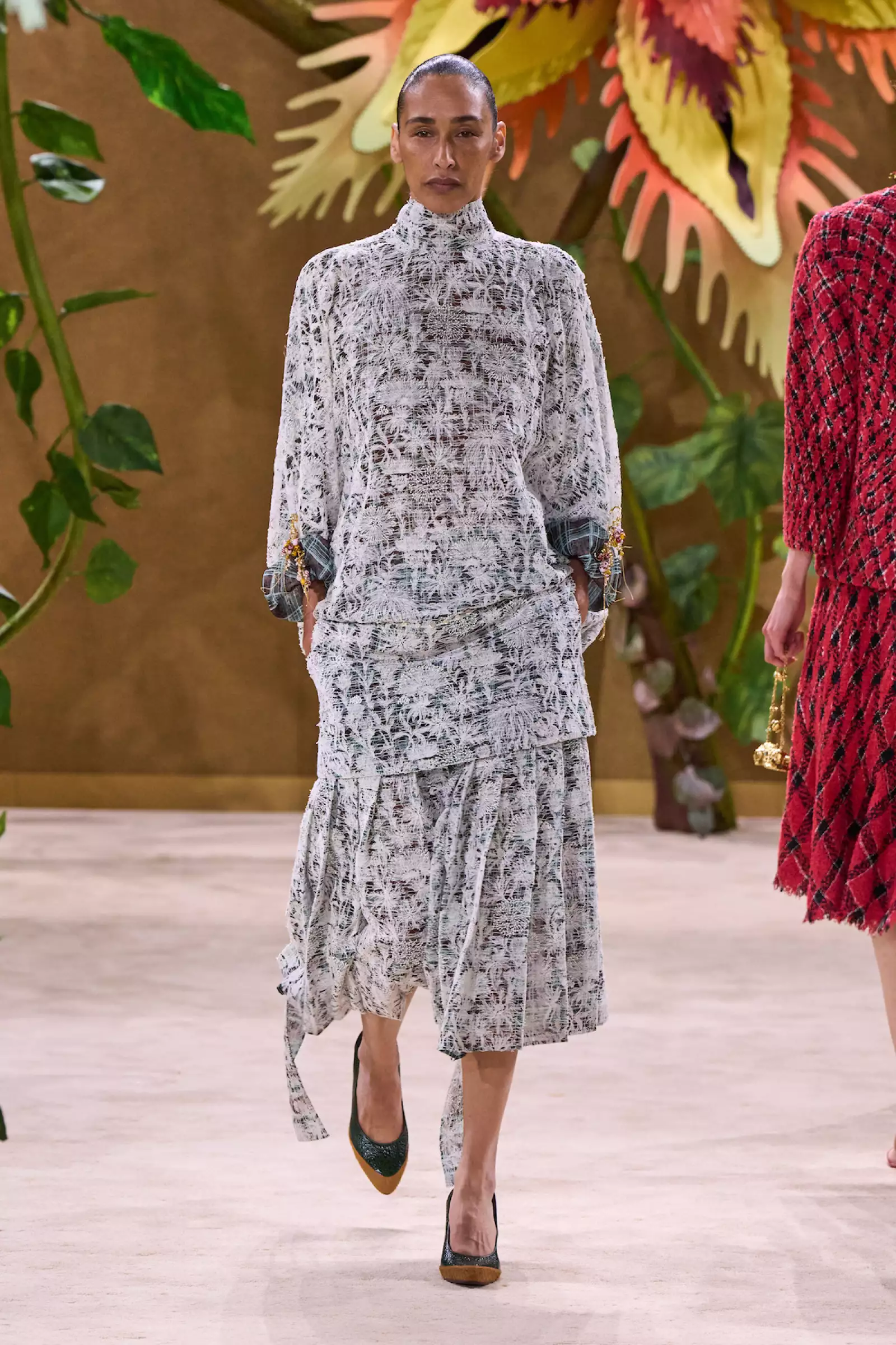 Chanel HC F26 029.jpg