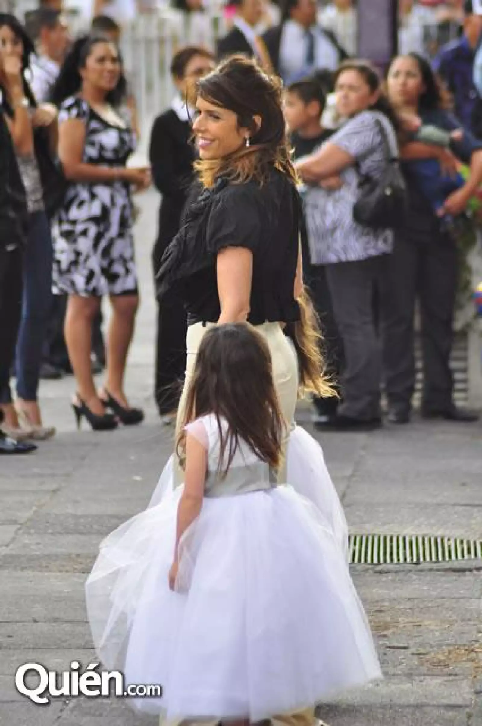 Maky Soler con sus hijas