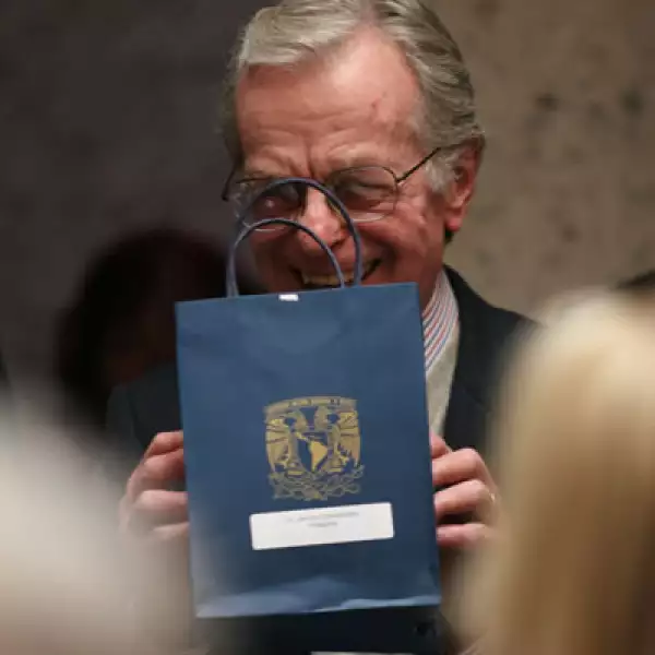 Homenaje a Jacobo Zabludovsky y Leon Davidoff.