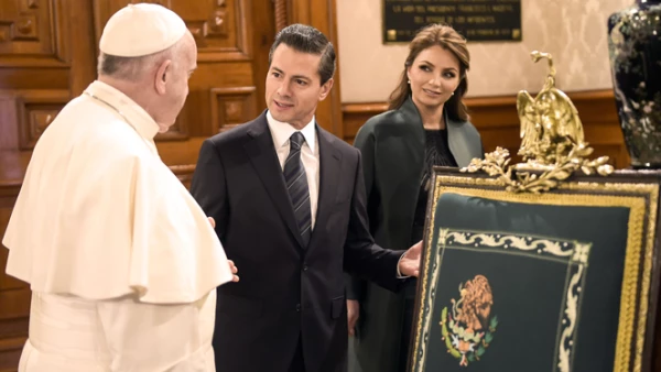Ambos jefes de Estado intercambiaron palabras antes de pronunciar sus discursos.