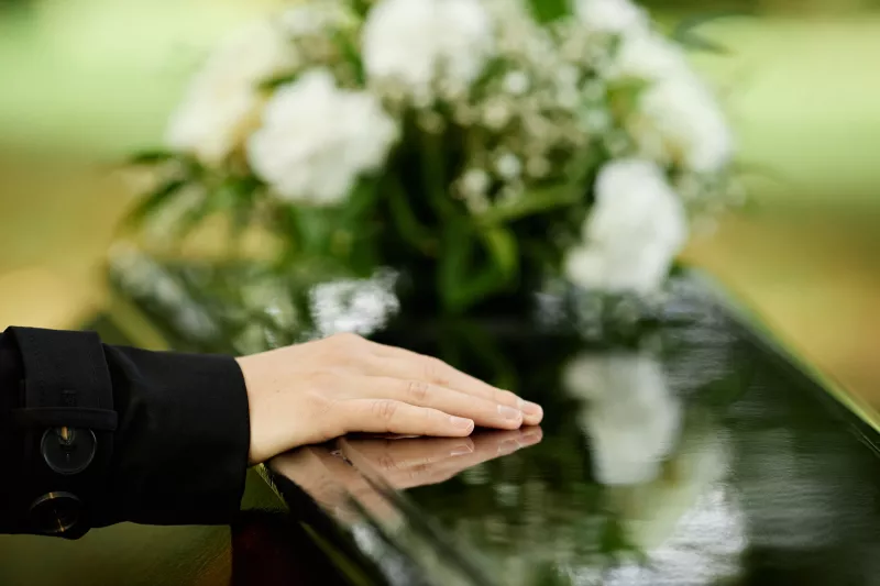 Estos son los requisitos para deducir gastos funerarios en 2023