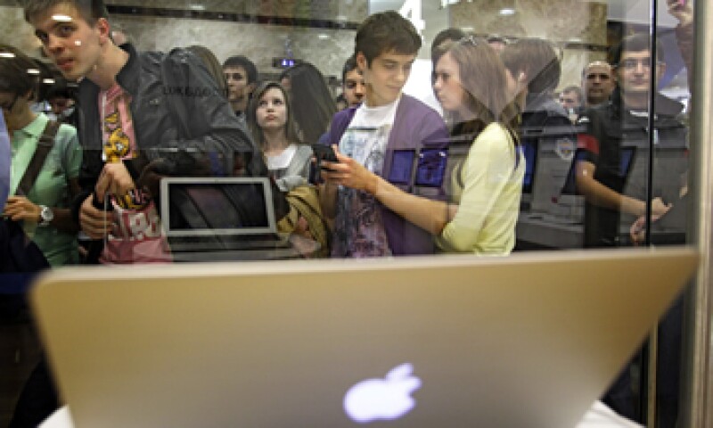 “Apple entrega una experiencia de usuario superior y unificada a lo largo de todo su hardware, software y servicios”, dice la analista Carolina Milanesi. (Foto: AP)