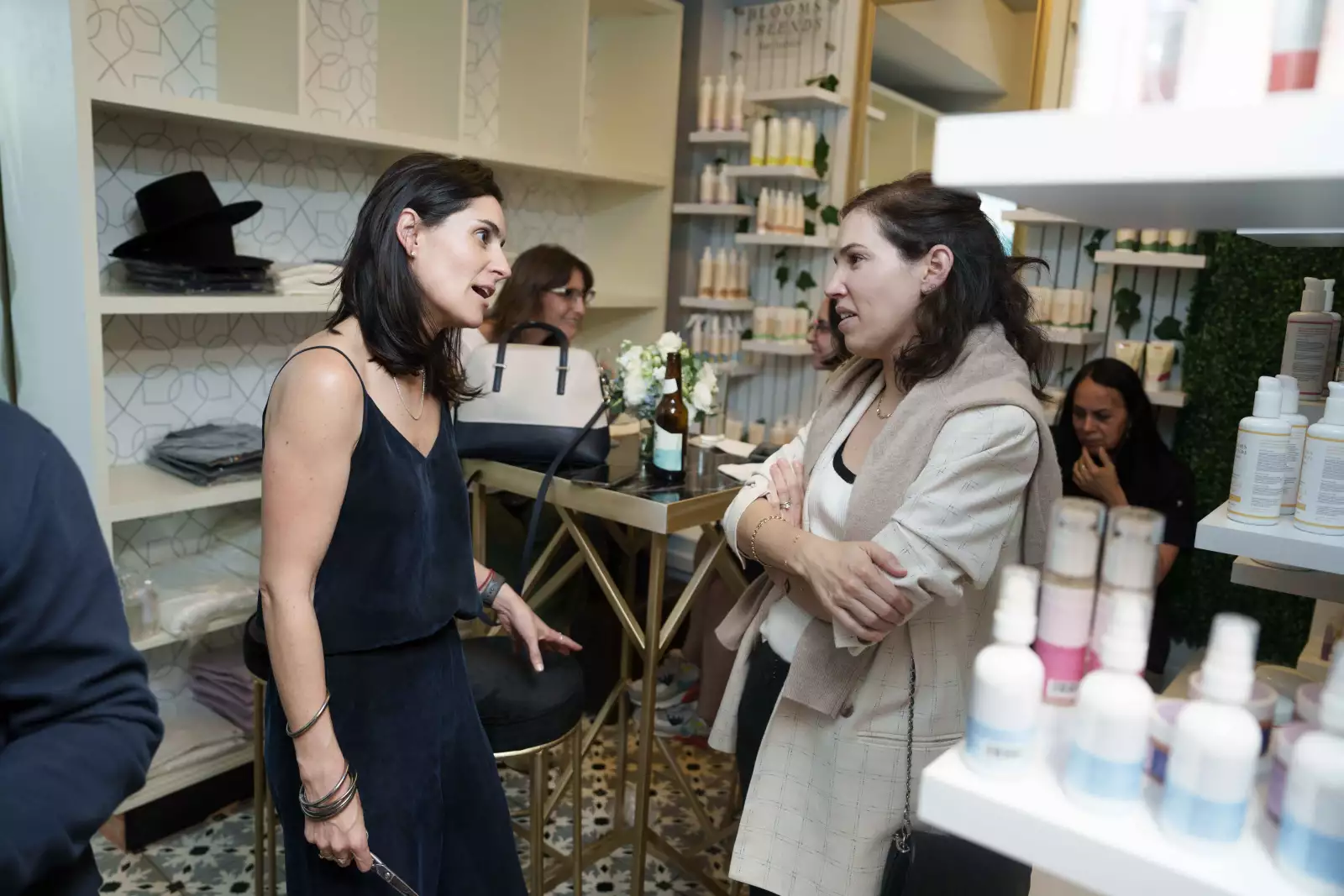 Eugenia Castañeda y Cecilia Santamarina