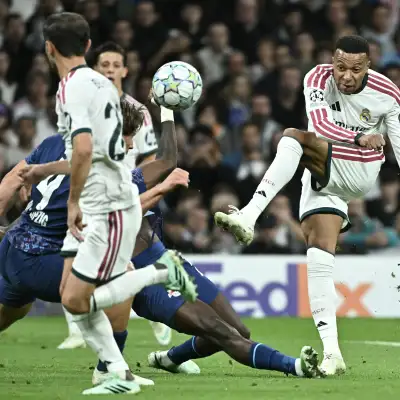 Real Madrid golea 4-0 al Leipzing y se mantiene invicto en la Champions League 