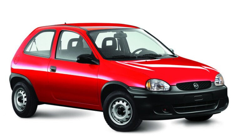 El modelo de General Motors (GM) llegó al mercado mexicano en 1994, disponible en dos carrocerías de 3 y 5 puertas.