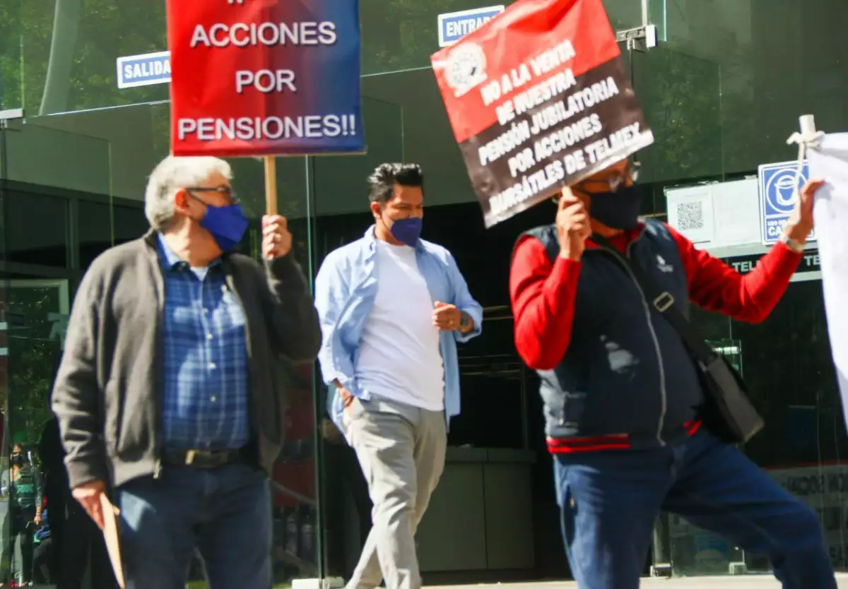Telmex obtuvo un amparo contra las multas que le impuso la CFC. (Foto: Reuters)