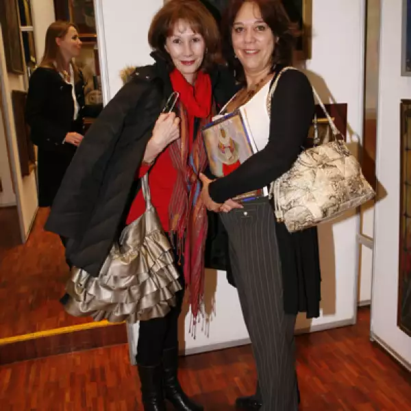 Martha Casares,Marina Galvez